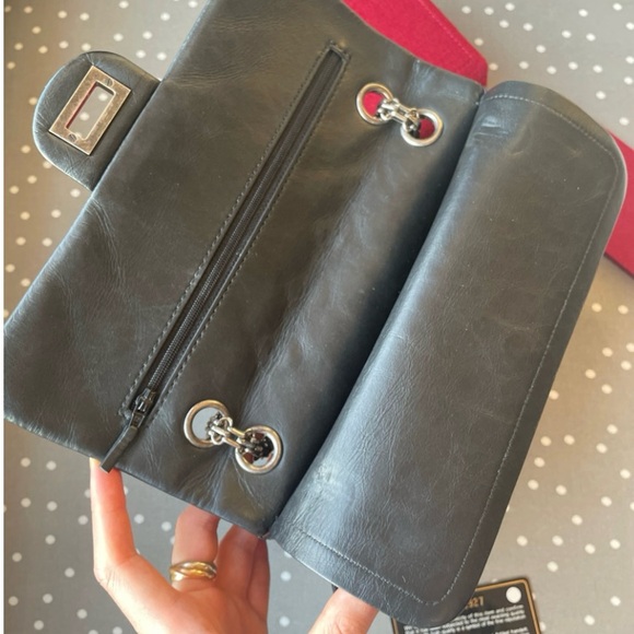 Chanel 2.55 handbag calfskin black medium size - Picture 5 of 11